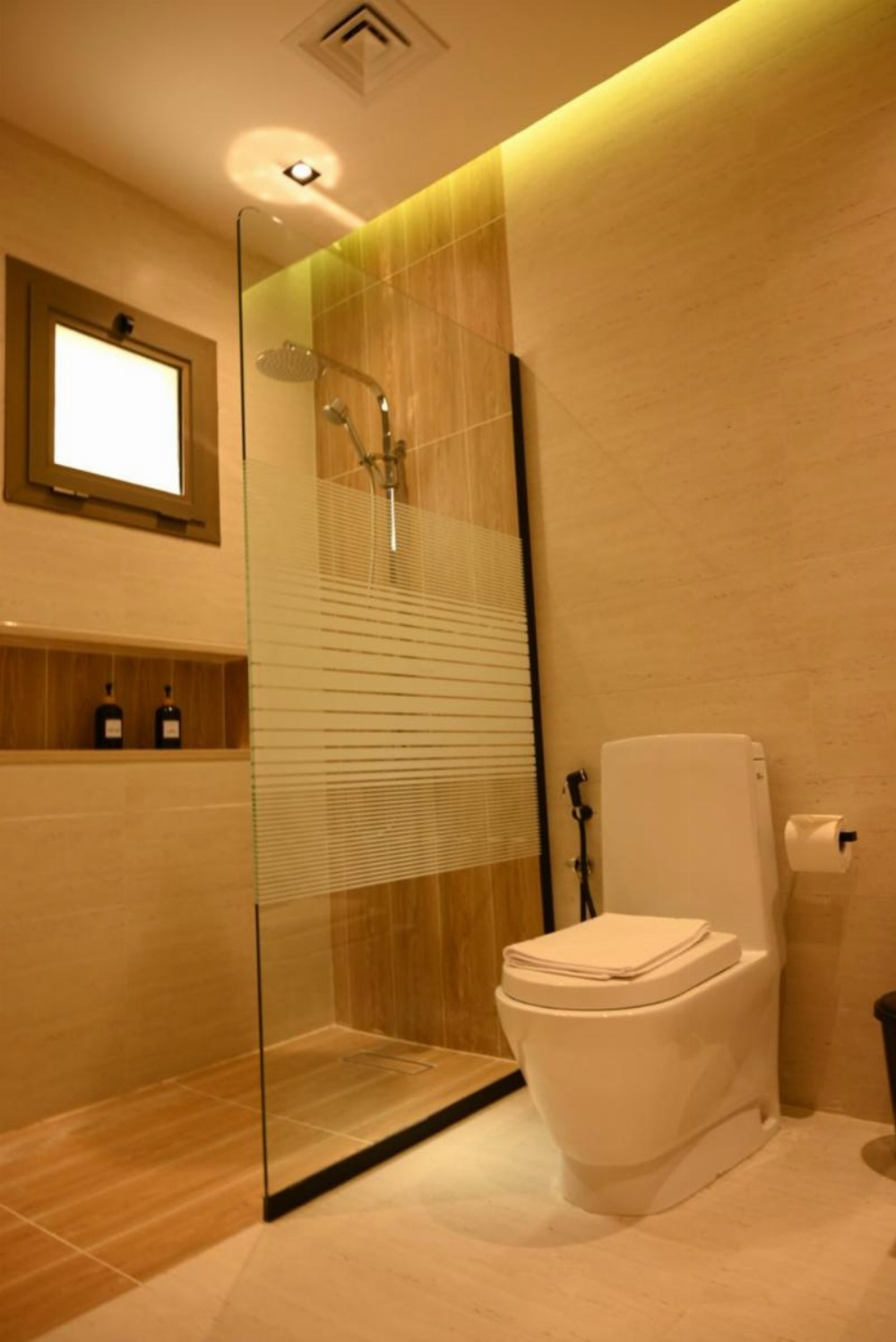 Room image 5